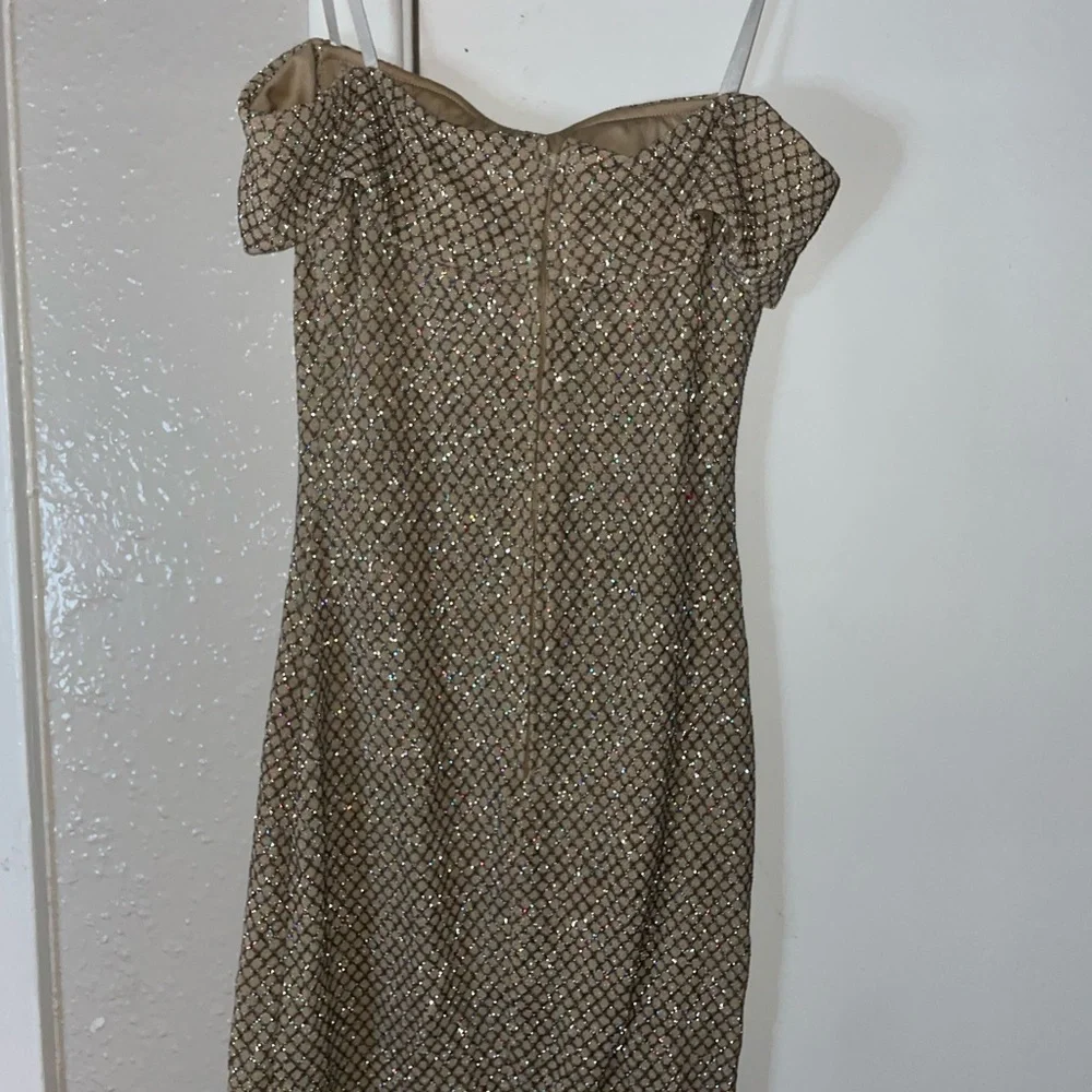 SPARKLY GOLD DRESS - Picture 3 of 3